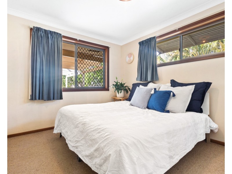 16 Dimboola Street, Bridgeman Downs QLD 4035