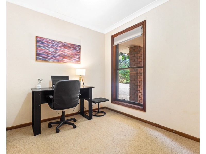 16 Dimboola Street, Bridgeman Downs QLD 4035