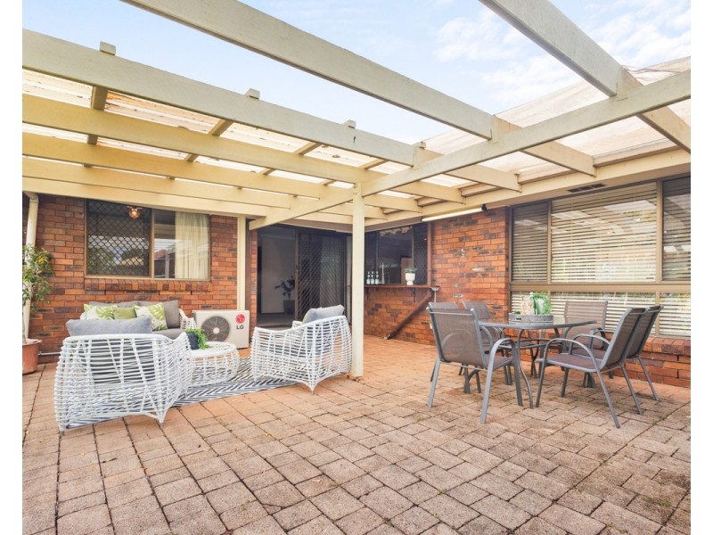 16 Dimboola Street, Bridgeman Downs QLD 4035