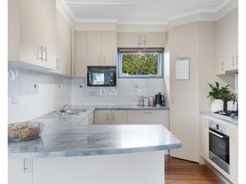 25 Eastbourne Street, Chermside West QLD 4032