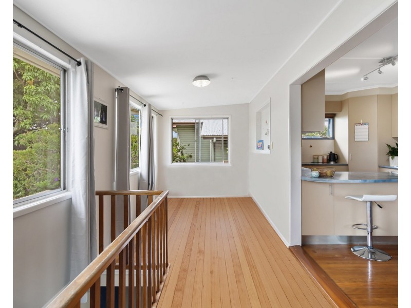 25 Eastbourne Street, Chermside West QLD 4032