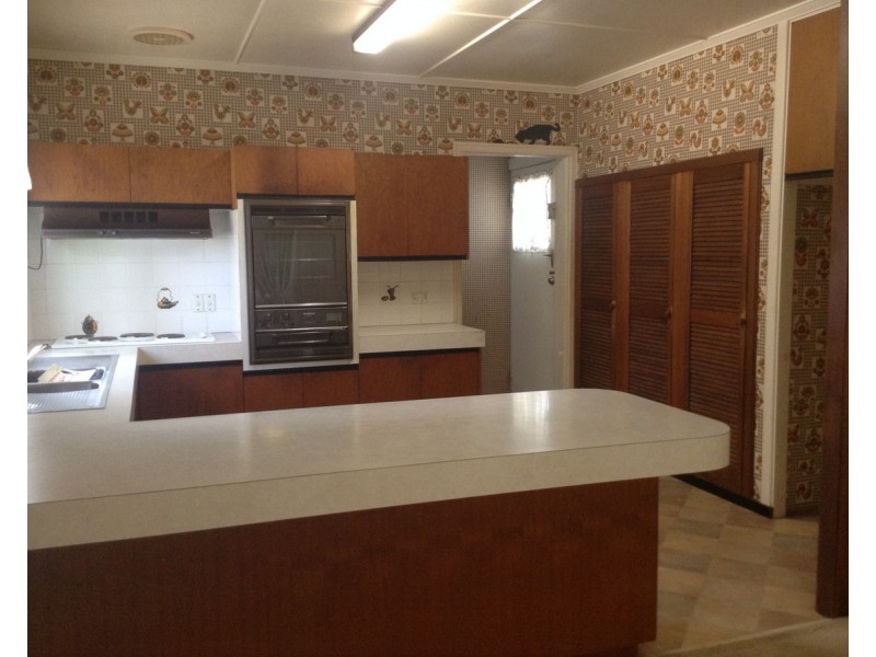 34 Curwen Terrace, Chermside QLD 4032