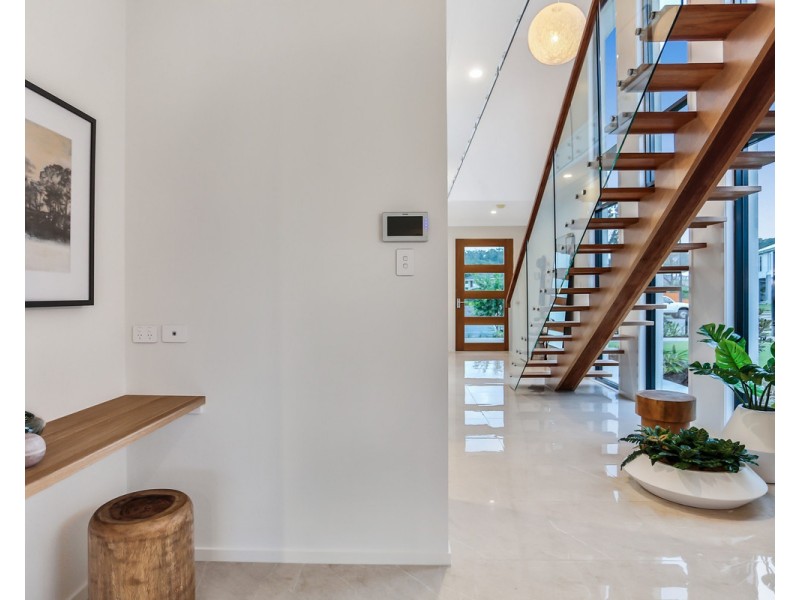 209 Canvey Street, Upper Kedron QLD 4055