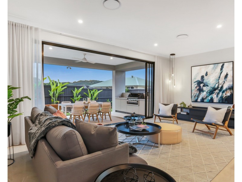 209 Canvey Street, Upper Kedron QLD 4055