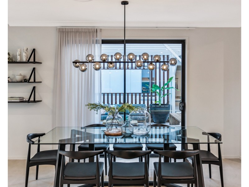 209 Canvey Street, Upper Kedron QLD 4055