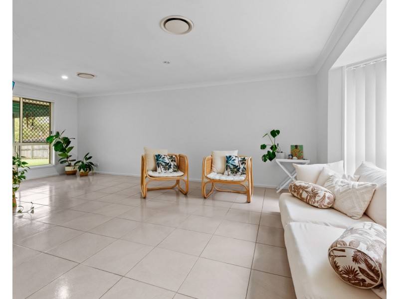 100 Albany Forest Drive, Albany Creek QLD 4035