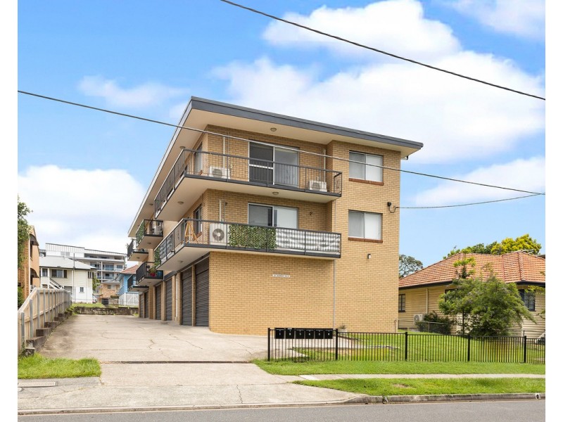 2/58 Norman Drive, Chermside QLD 4032