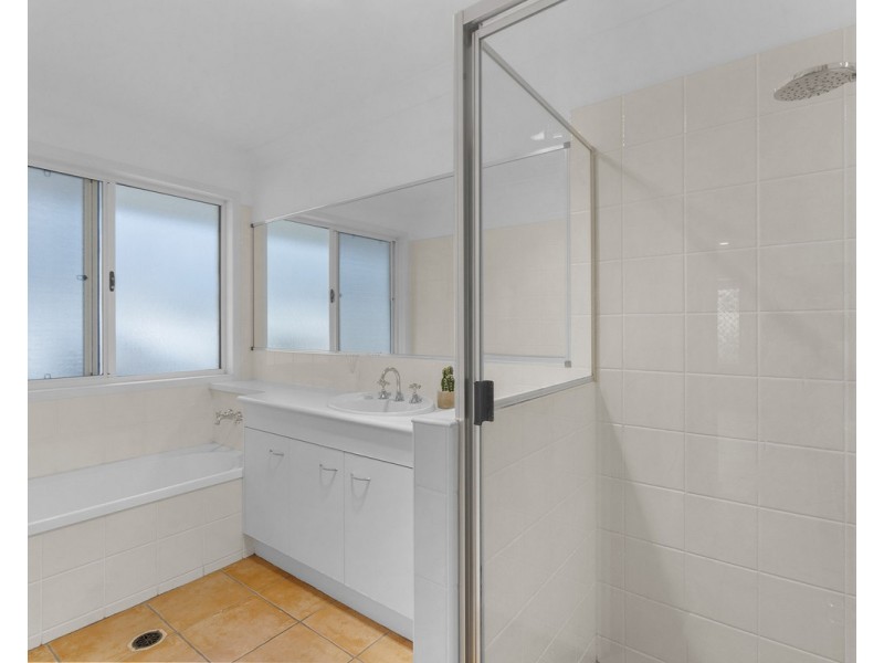 35 Ophelia Crescent, Eatons Hill QLD 4037