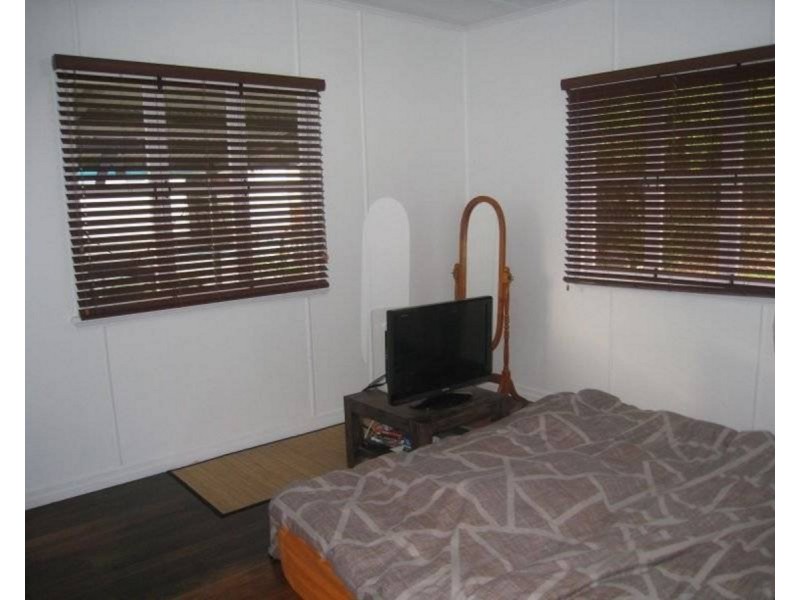 216 Hamilton Road, Wavell Heights QLD 4012