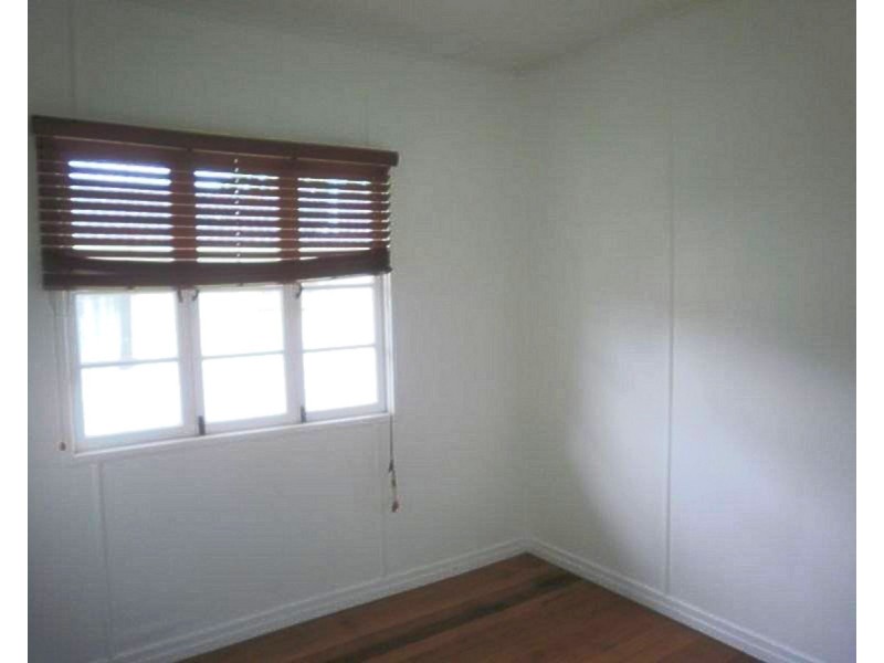 216 Hamilton Road, Wavell Heights QLD 4012