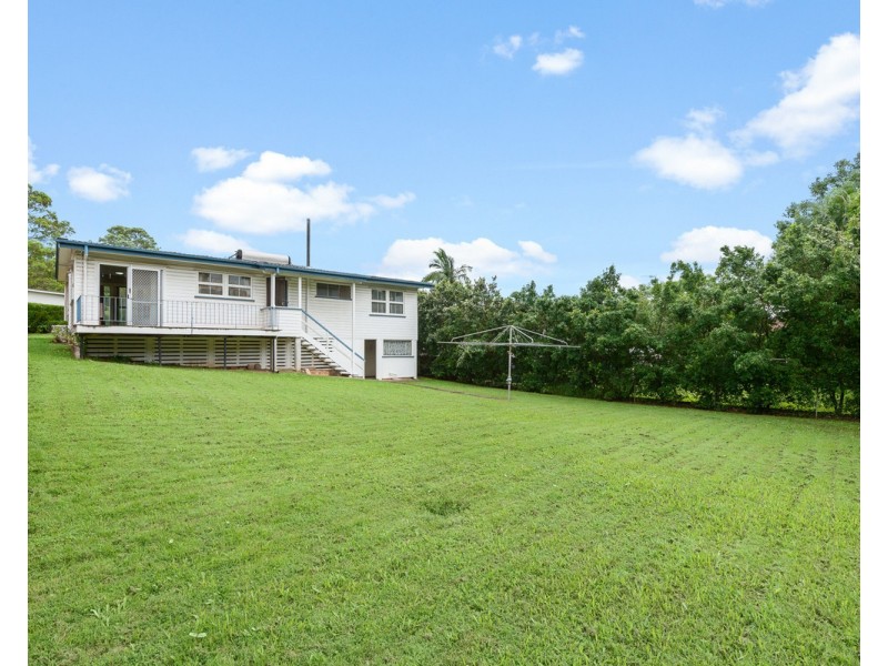 11 Tyrone Street, Chermside West QLD 4032
