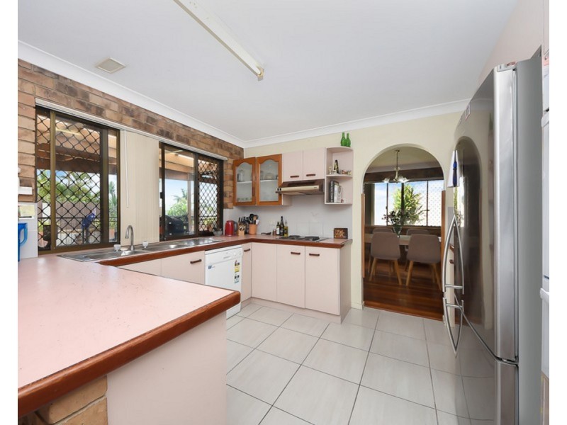 4 Hughes Street, Mcdowall QLD 4053