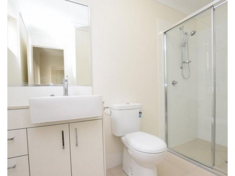 2/28 Church Road, Zillmere QLD 4034