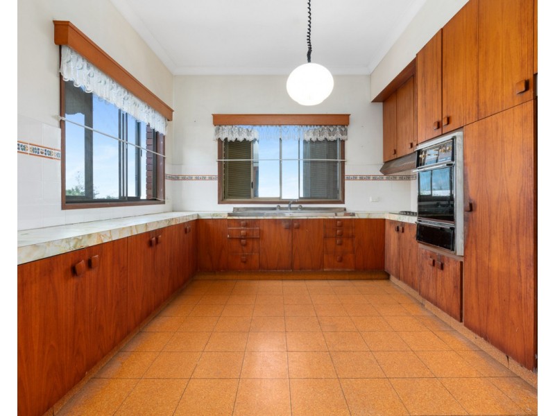 9 Ashley Road, Chermside West QLD 4032