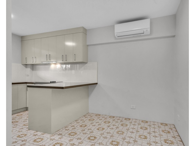 2/17 View Street, Chermside QLD 4032