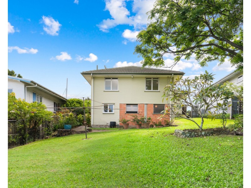 56 Pullford Street, Chermside West QLD 4032