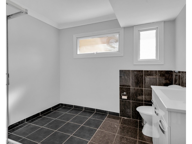 52 Kolora Crescent, Ferny Hills QLD 4055