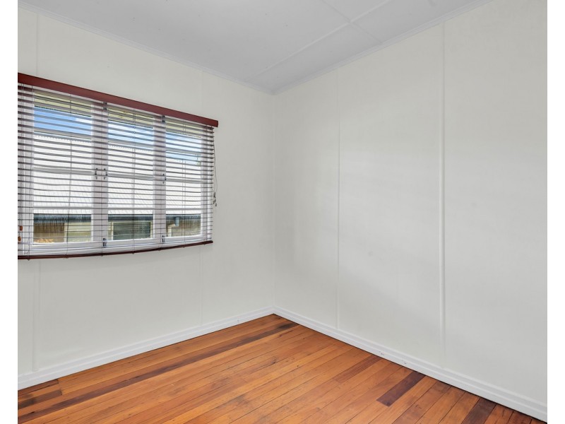 216 Hamilton Road, Wavell Heights QLD 4012