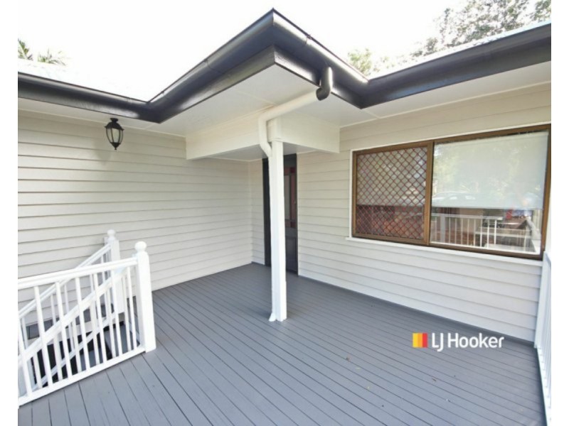 4 Boona Street, Petrie QLD 4502