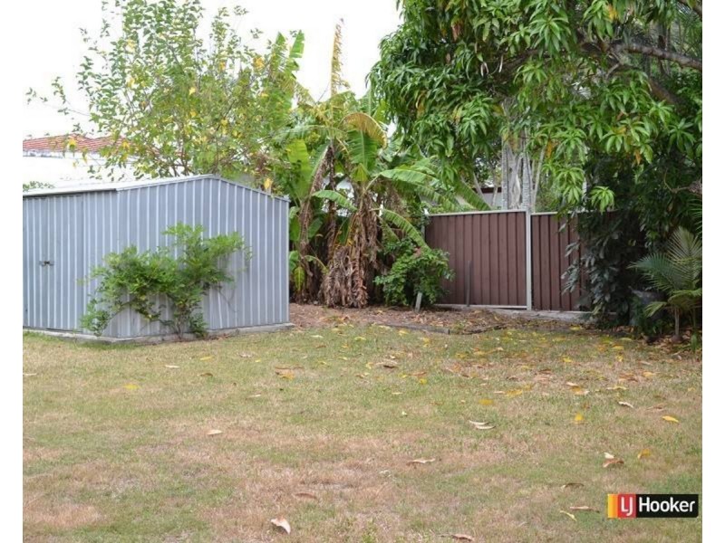 15 Caronga Street, Wavell Heights QLD 4012