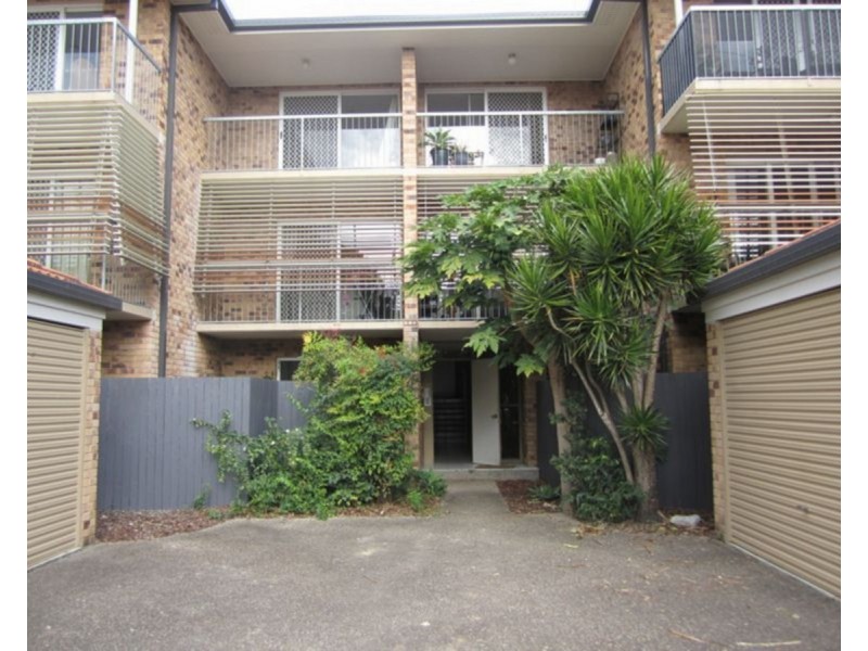 2/161 Allen Street, Hamilton QLD 4007