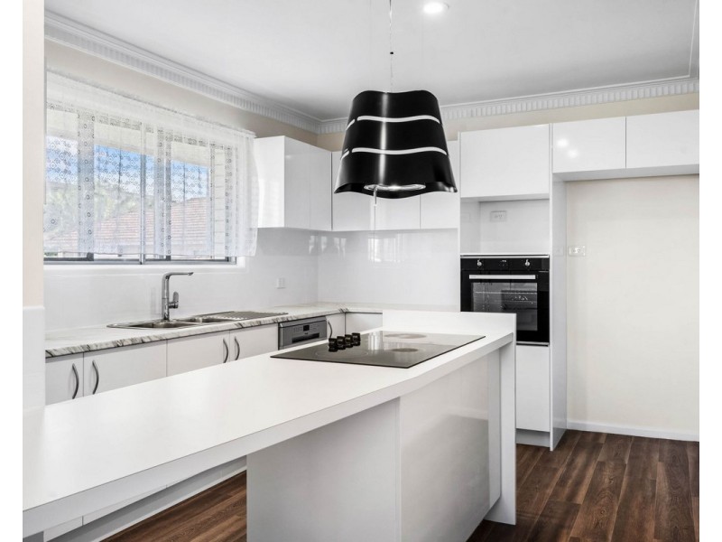 77 Curwen Terrace, Chermside QLD 4032