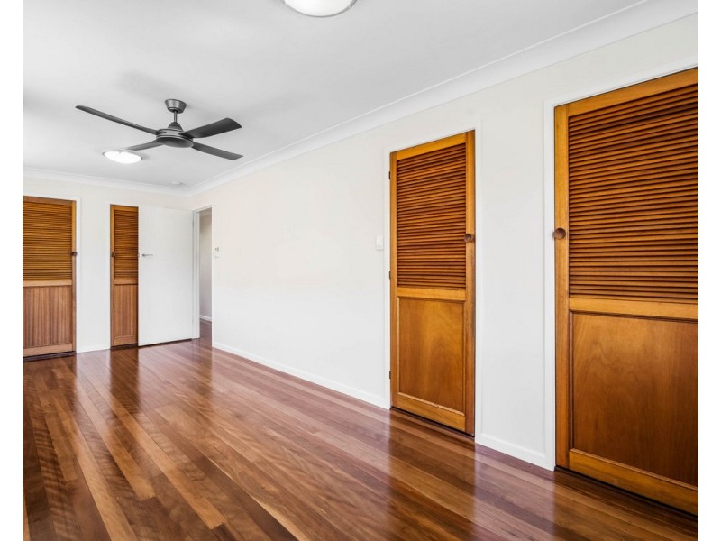 77 Curwen Terrace, Chermside QLD 4032