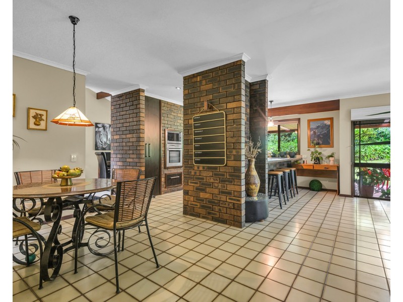 25 Ashley Road, Chermside West QLD 4032