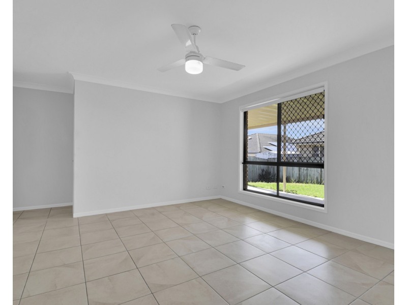 16 Lady Bowen Parade, Rothwell QLD 4022