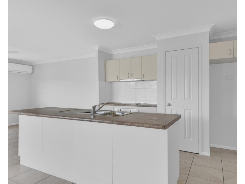 16 Lady Bowen Parade, Rothwell QLD 4022