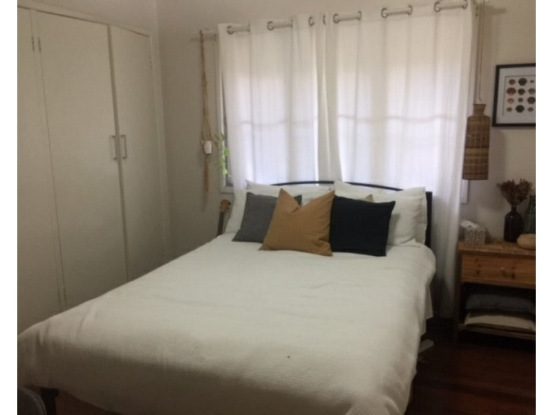 1 Pacific Street, Chermside West QLD 4032