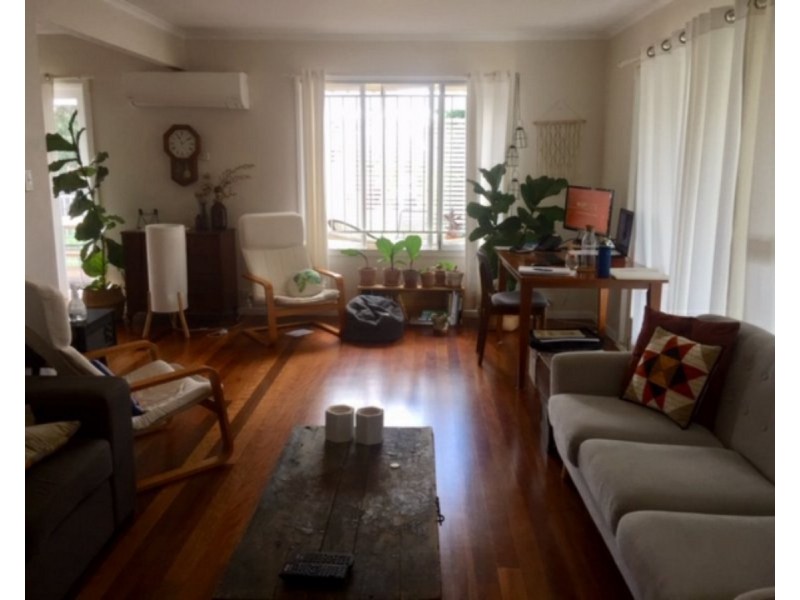 1 Pacific Street, Chermside West QLD 4032