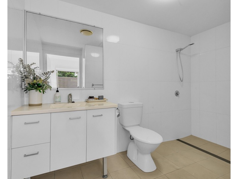 1/45 Playfield Street, Chermside QLD 4032