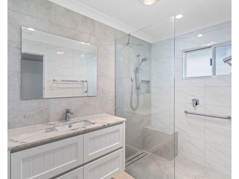 30 Centre Street, Aspley QLD 4034