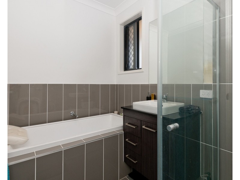 16 Kate Court, Murrumba Downs QLD 4503