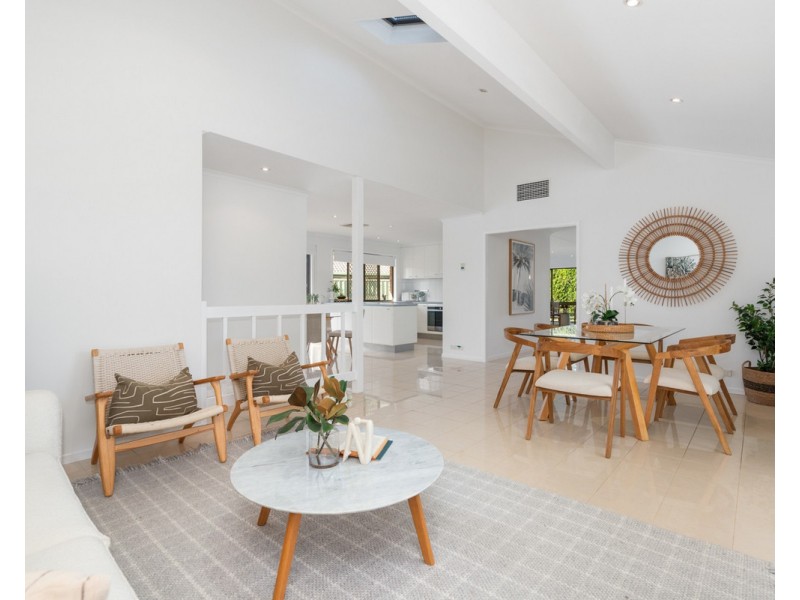 4 Lenz Street, Chermside West QLD 4032