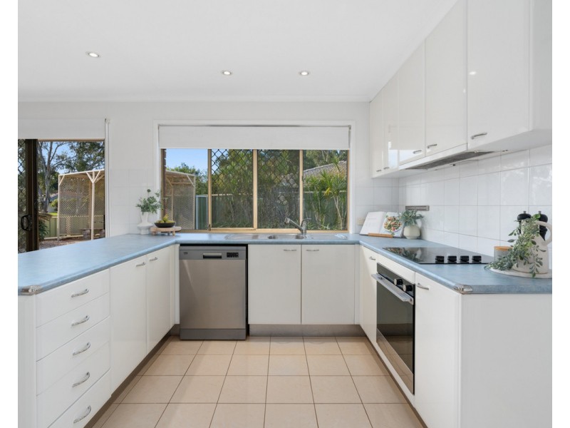 4 Lenz Street, Chermside West QLD 4032