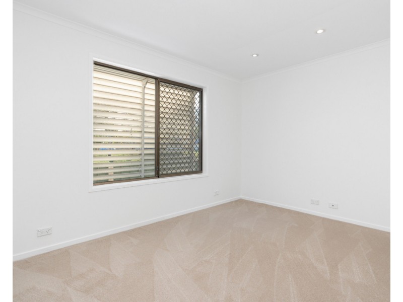 4 Lenz Street, Chermside West QLD 4032