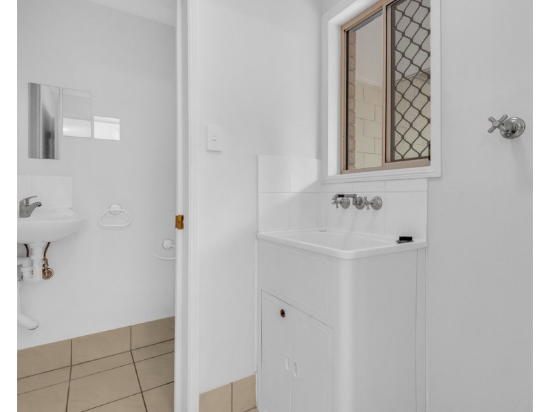 39 Farnell Street, Chermside QLD 4032