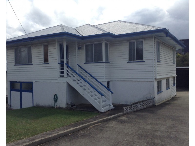34 Curwen Terrace, Chermside QLD 4032