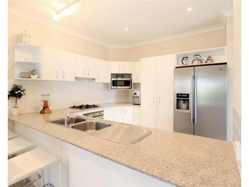 63 Petrie Crescent, Aspley QLD 4034