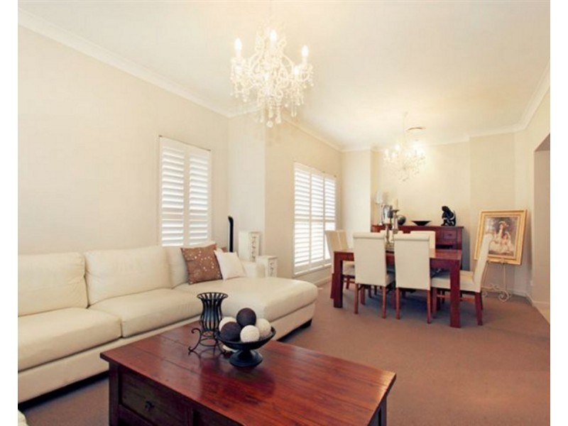 63 Petrie Crescent, Aspley QLD 4034