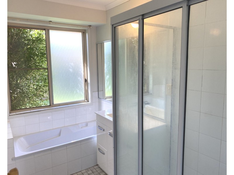 2/61 Hibiscus Circuit, Fitzgibbon QLD 4018