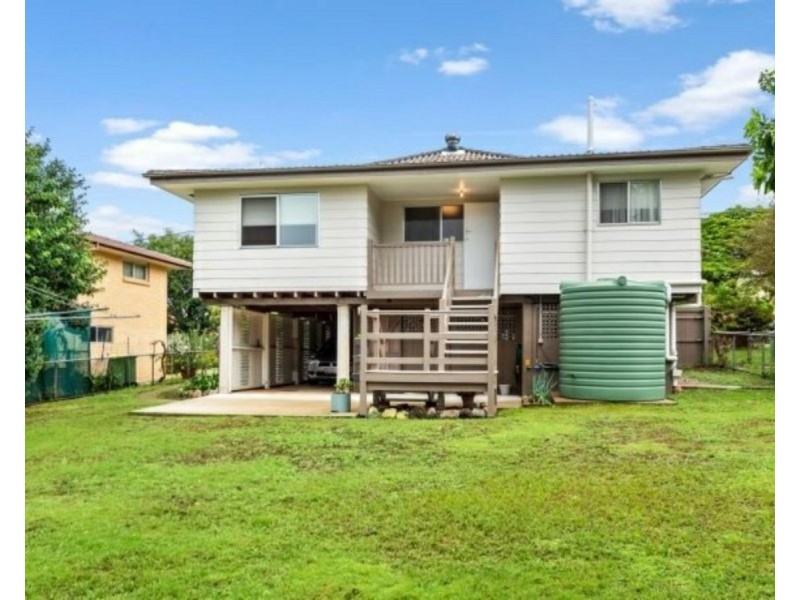 8 Bray Road, Lawnton QLD 4501