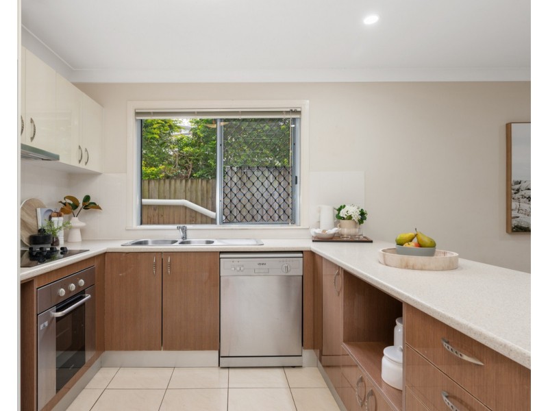 2/69 Ethel Street, Chermside QLD 4032