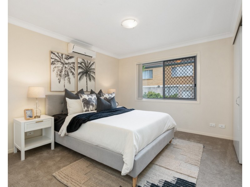2/69 Ethel Street, Chermside QLD 4032