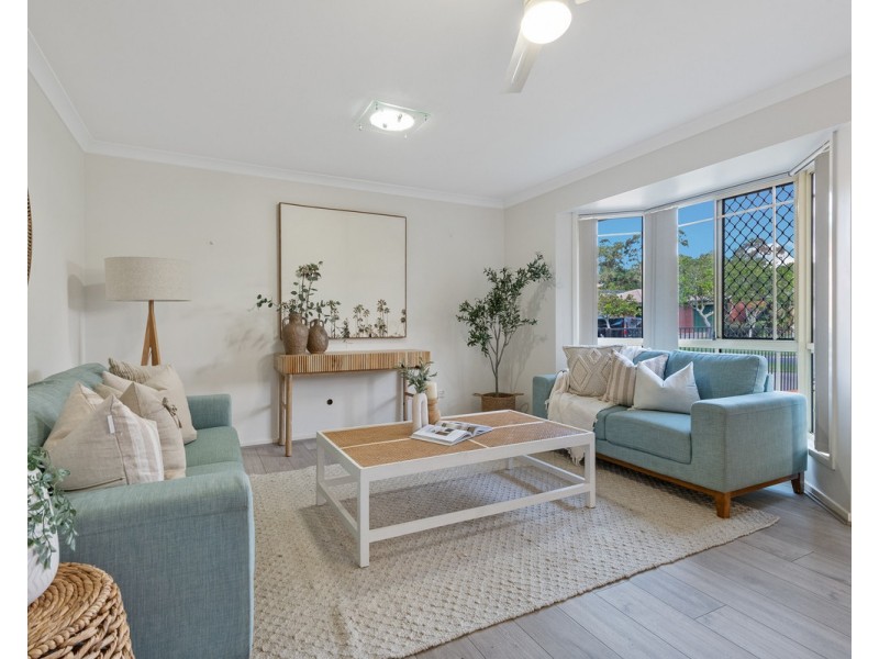 9 Deakin Close, Fitzgibbon QLD 4018