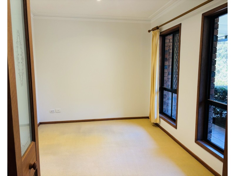 12 Alba Place, Bridgeman Downs QLD 4035