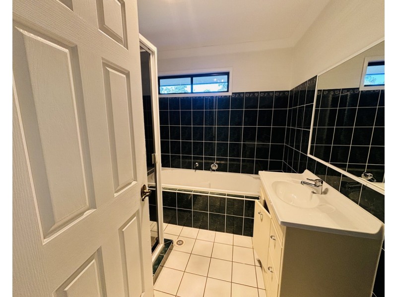 12 Alba Place, Bridgeman Downs QLD 4035