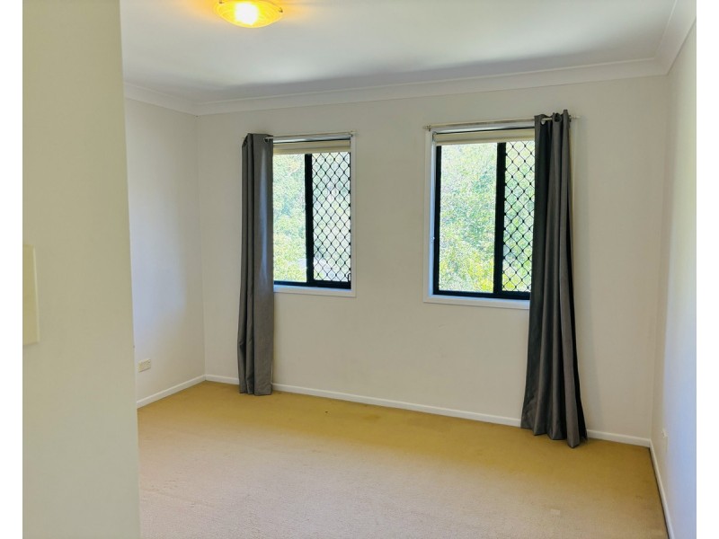 12 Alba Place, Bridgeman Downs QLD 4035